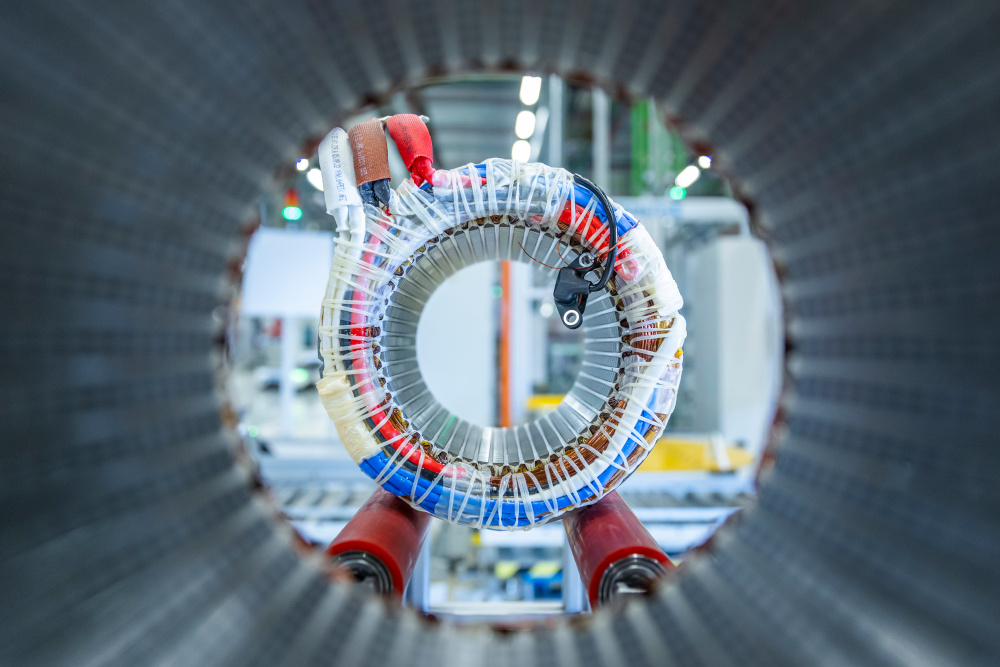 Magnet-Free Motors