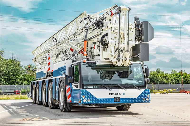 mobile construction crane
