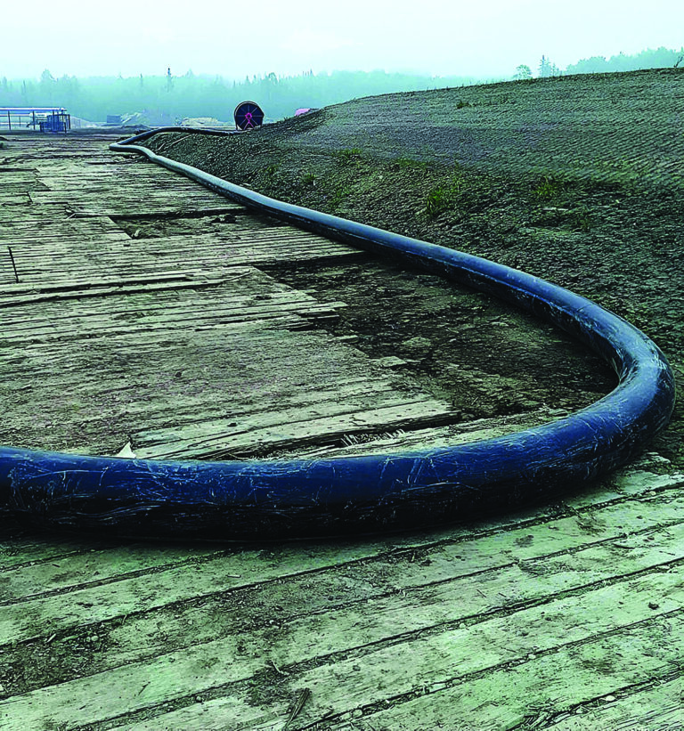 Primus Line Overland Piping features a thermoplastic polyurethane (TPU) cover that provides a high level of protection against UV radiation and abrasion, and an aramid fabric reinforcement that offers high tensile strength for operations that involve high operating pressures.
