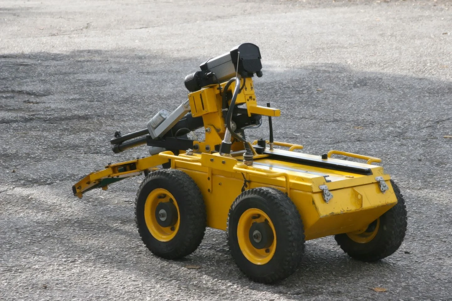 shutterstock_8051176 Robotics