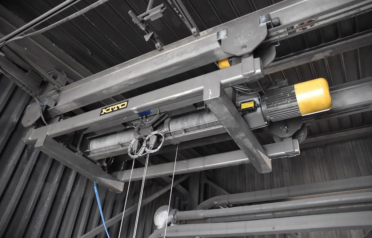 049adb2a4b3249cc5467bc6527760f69 wire rope hoists