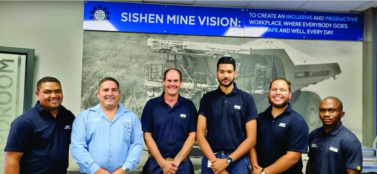 SKF Sishen Service Provider Champion team_FR_Tshepang Pampoen, Junaid Plaatjies, Laaiq Moolgie, Vikus Jordaan, Burger Maritz, Charron Opperman