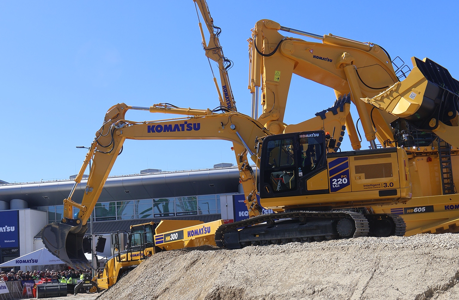 komatsu-cover-img2