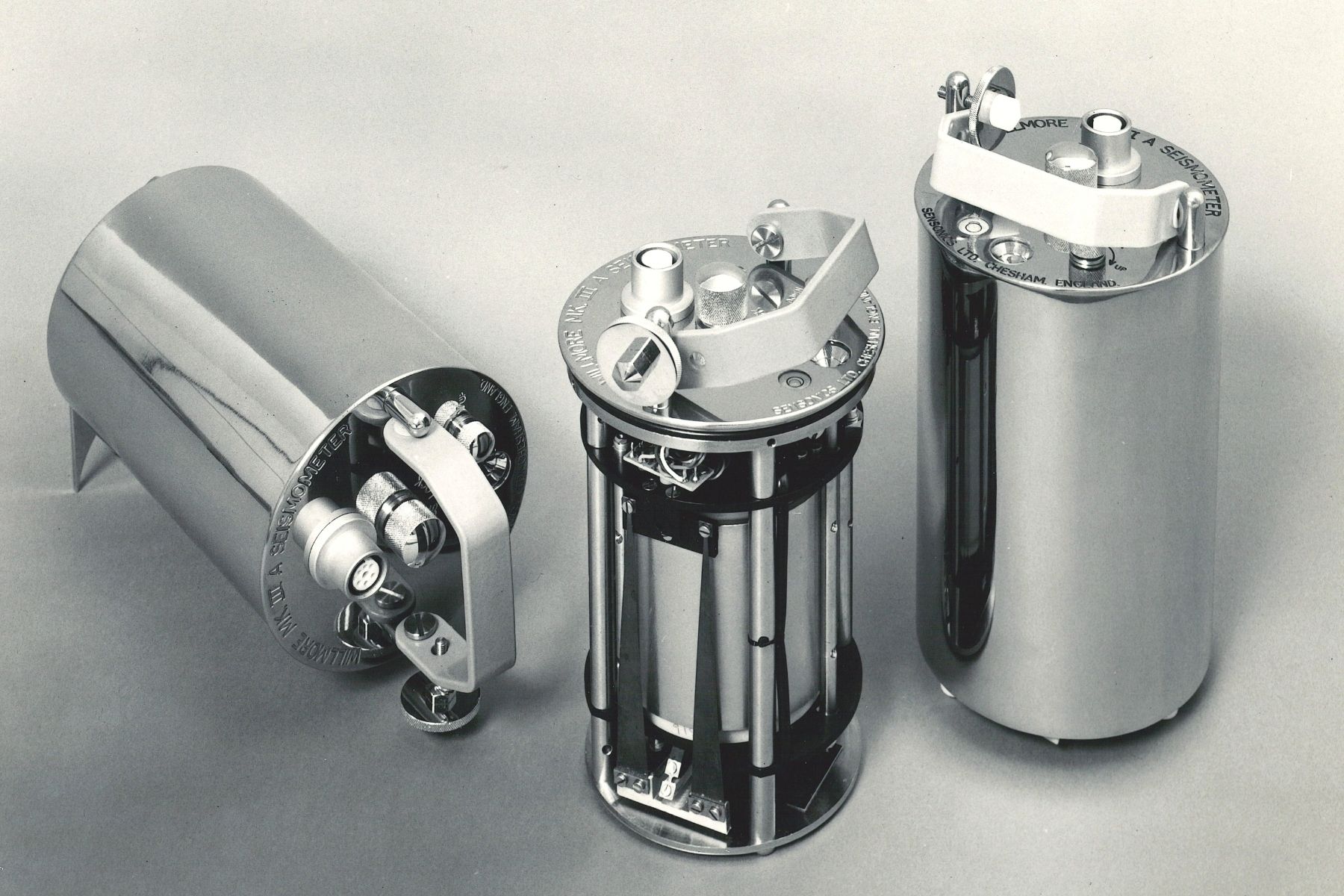 SENSONICS-ADJUSTABLE-PERIOD SEISMOMETERS