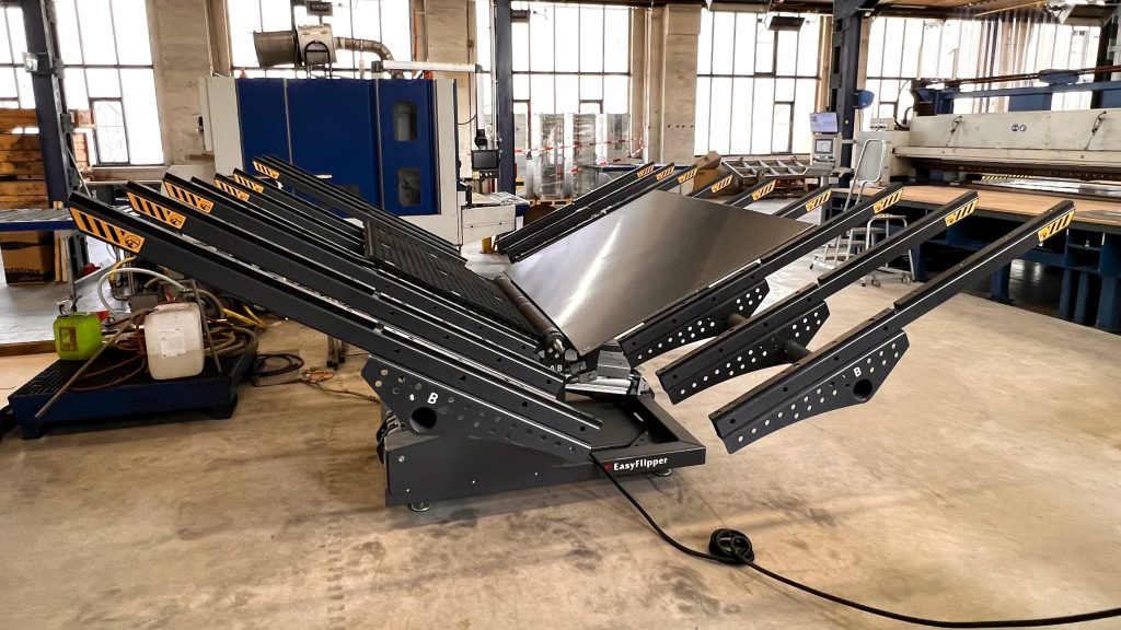 Voestalpine optimizes the handling of titanium plates with maximum process reliability